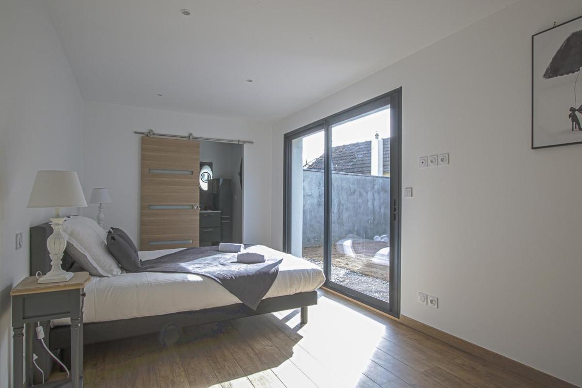 Quijote, Maison Moderne Avec Terrasse A 凯恩 外观 照片