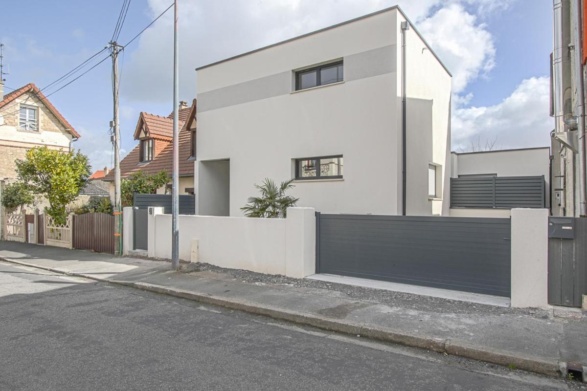 Quijote, Maison Moderne Avec Terrasse A 凯恩 外观 照片