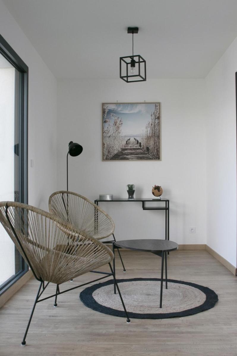 Quijote, Maison Moderne Avec Terrasse A 凯恩 外观 照片
